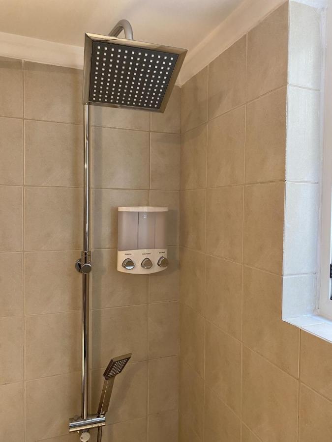 Elegant Glyfada Apartment-Private Garden-Near Metro Atena Exterior foto